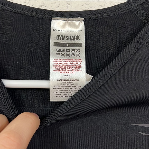 Gymshark Monochromatic Logo Black LongSleeve CropTop - Picture 5 of 7